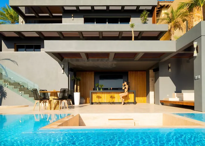 Maison De Cortes By Cabo Villa